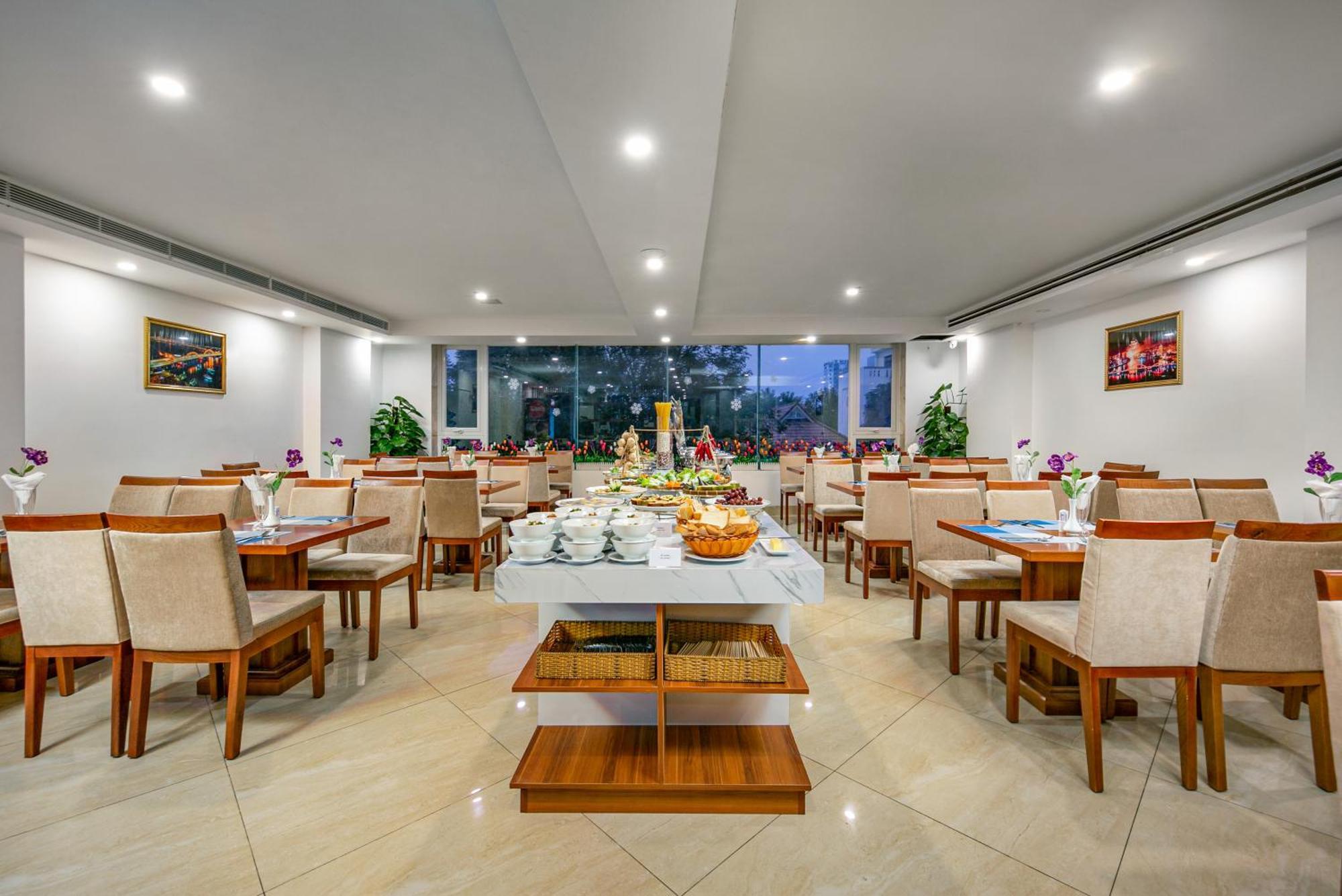 Prague Da Nang Beach Hotel المظهر الخارجي الصورة